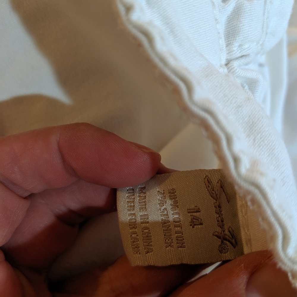 White able pants